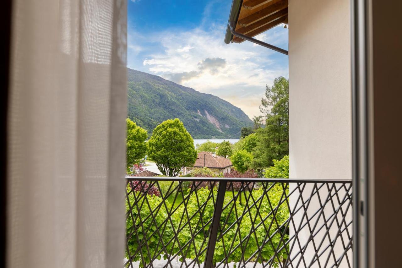 Hotel Lido - Slow & Natural Living Molveno Εξωτερικό φωτογραφία