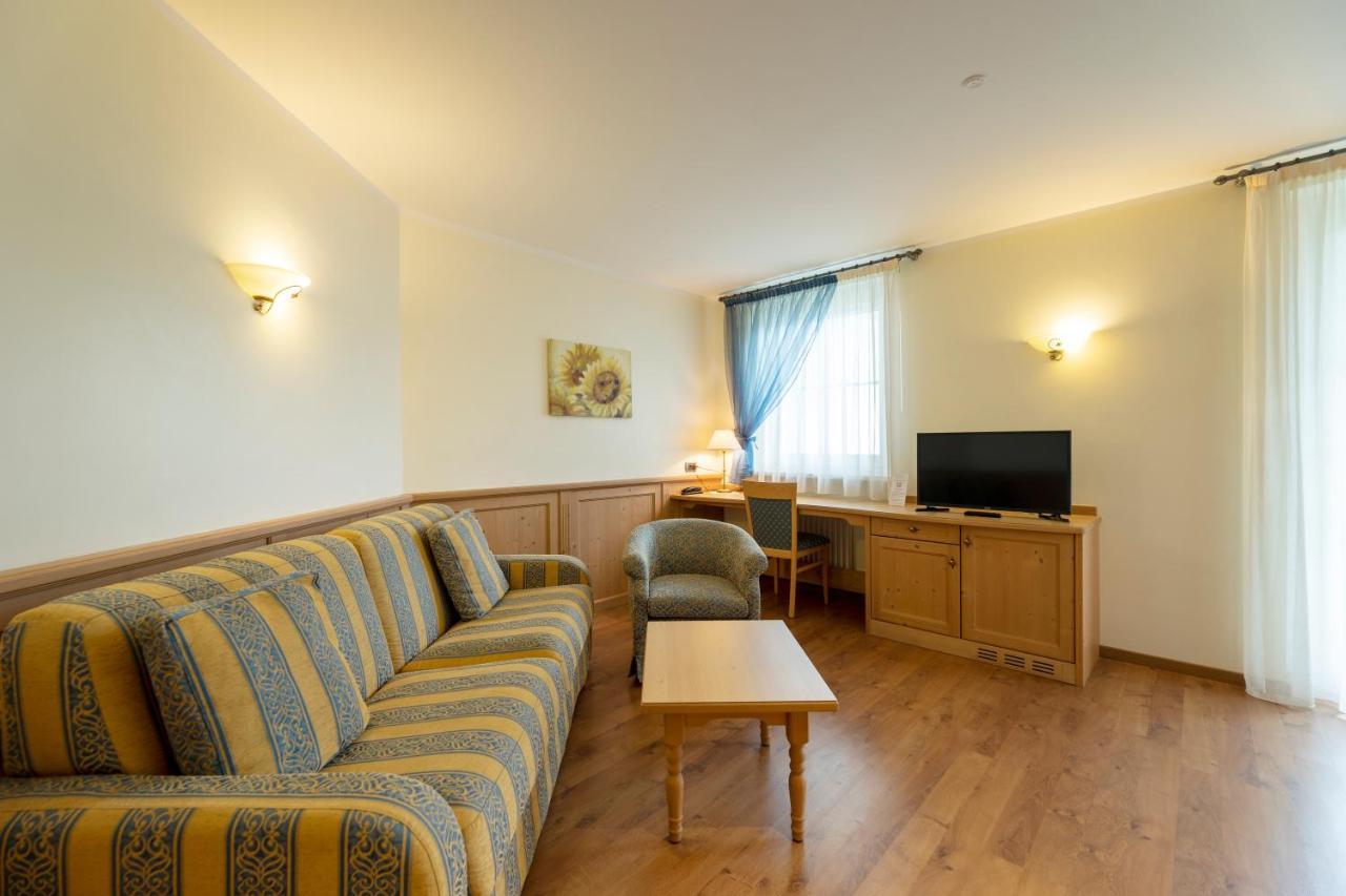 Hotel Lido - Slow & Natural Living Molveno Εξωτερικό φωτογραφία