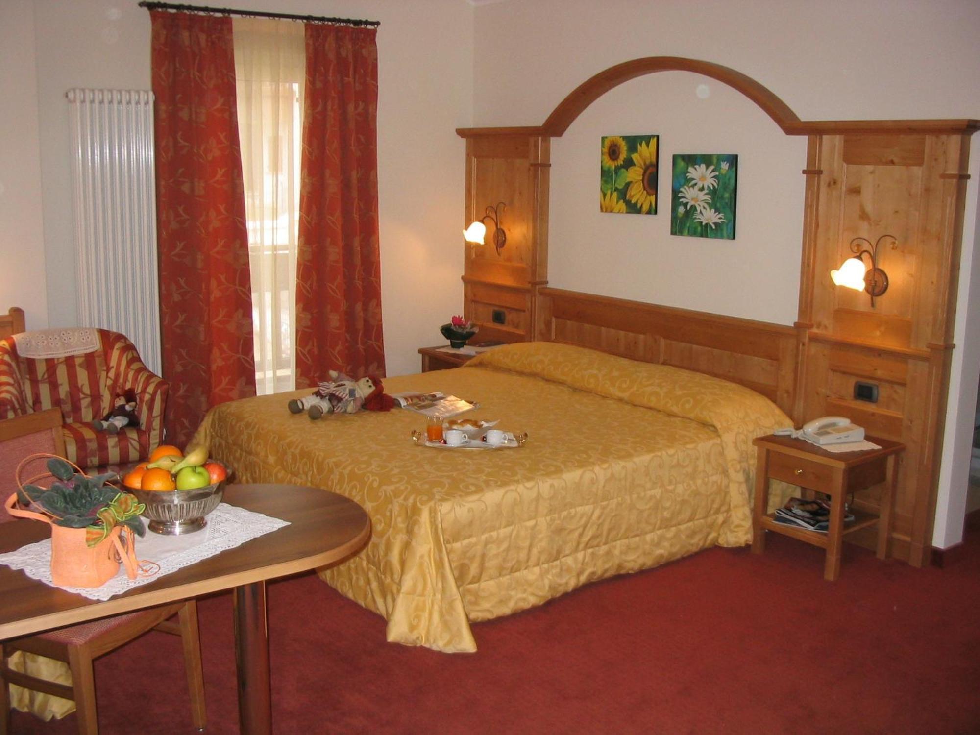 Hotel Lido - Slow & Natural Living Molveno Εξωτερικό φωτογραφία