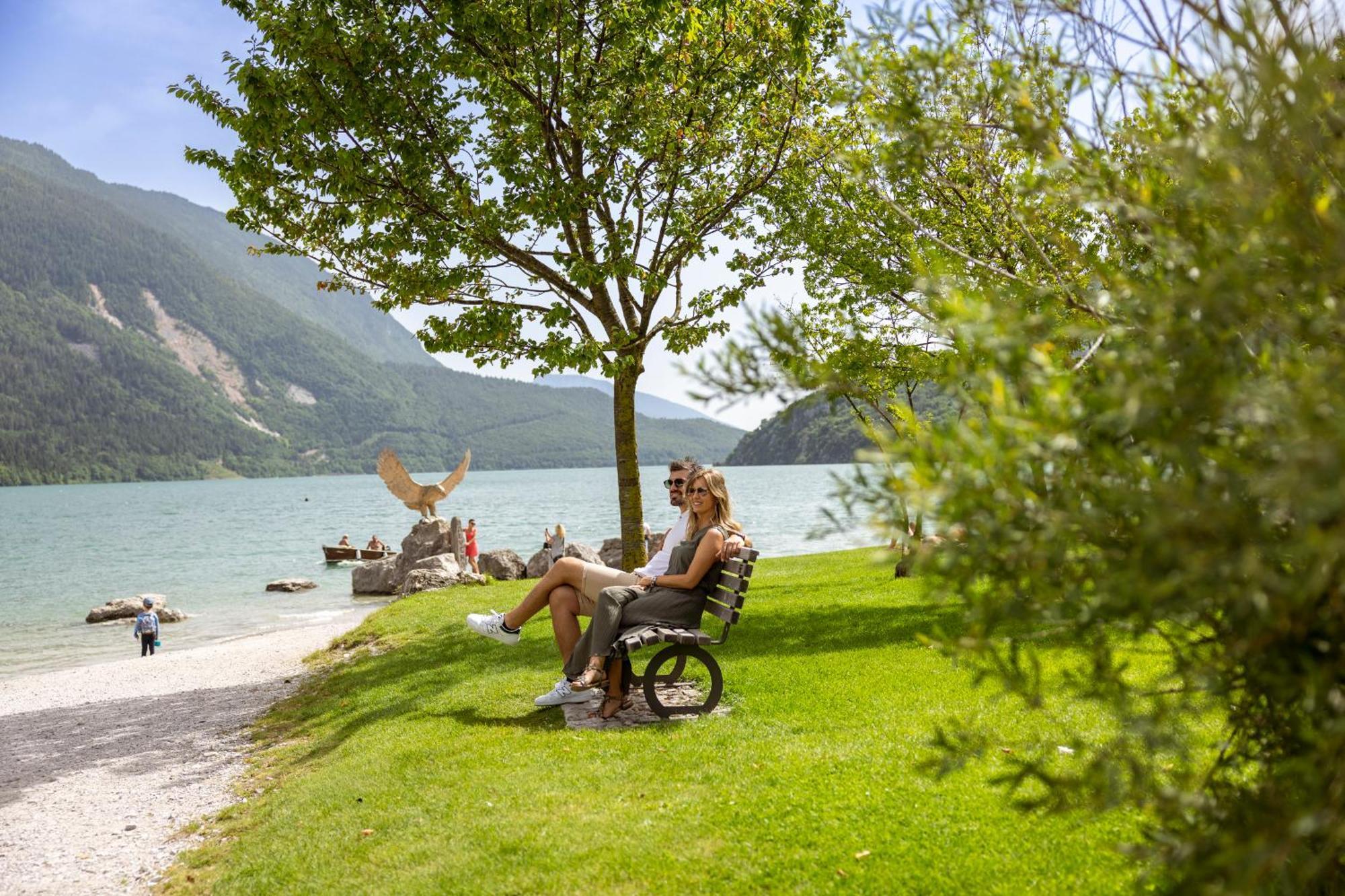 Hotel Lido - Slow & Natural Living Molveno Εξωτερικό φωτογραφία